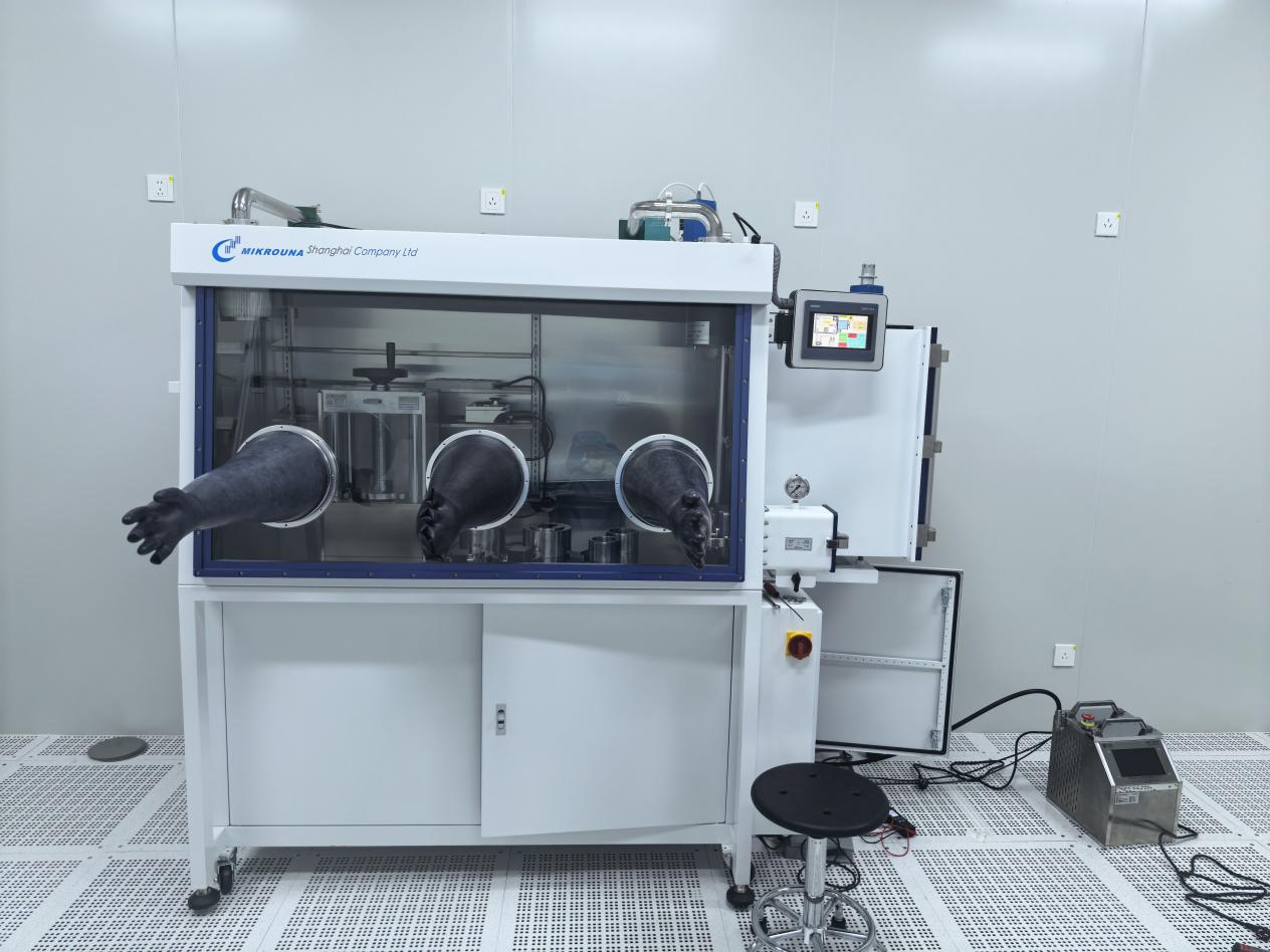 Automatic Tablet Press for Glove Box Applications Automatic Tablet Press for Glove Box Applications