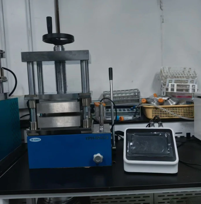 HENCH High-Pressure Heated Press System 1