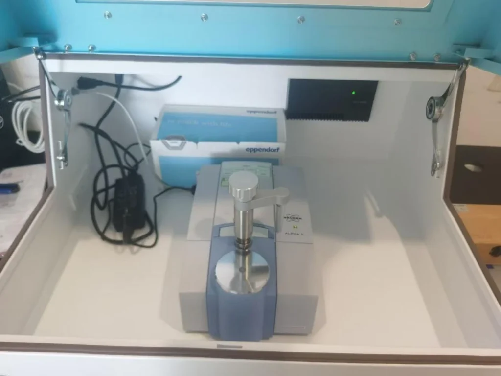 Hench Infrared Dehumidifying Cabinets for Bruker FTIR Spectrometers