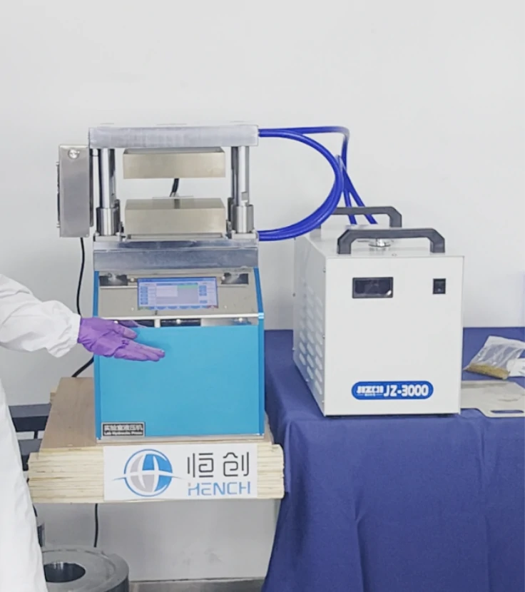なぜ実験室での試料調製にホットプレス機が使われるのでしょうか