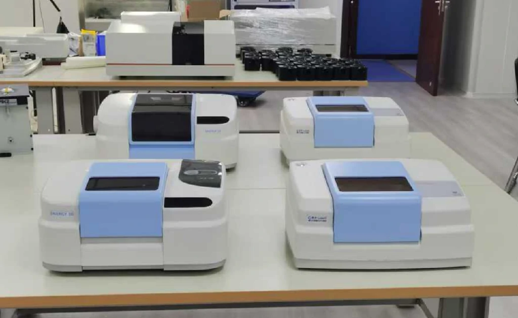 FTIR spectrometer