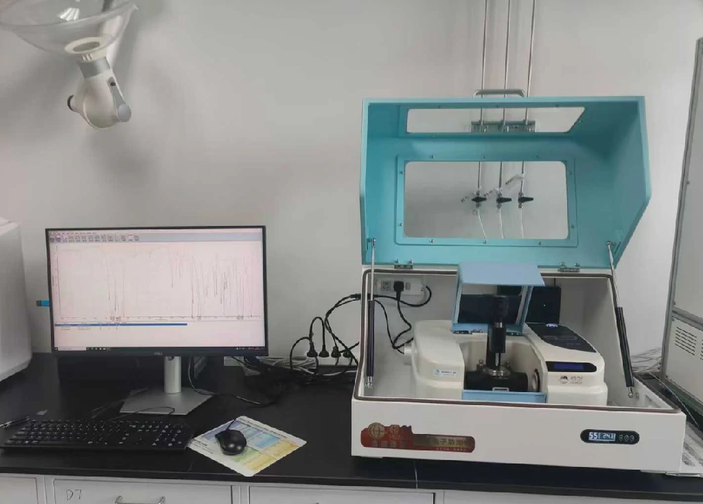 FTIR spectrometer