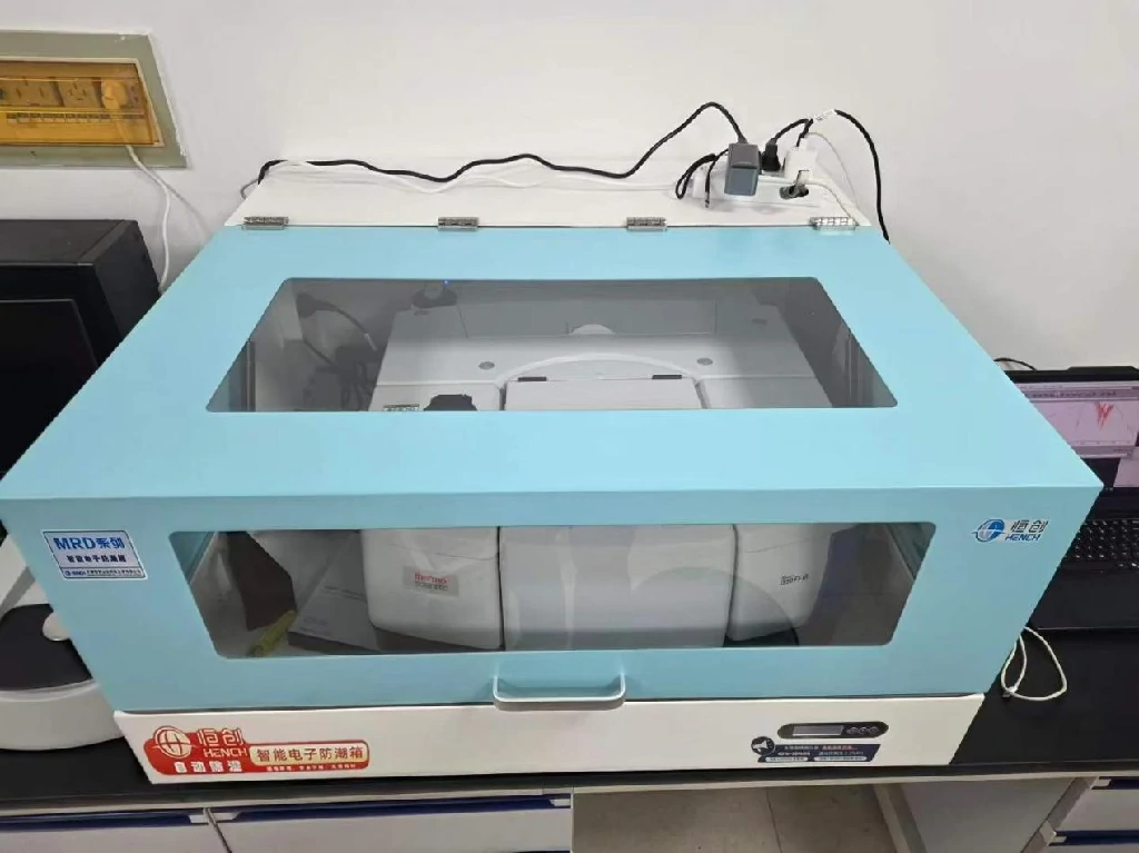FTIR Spectrometer
